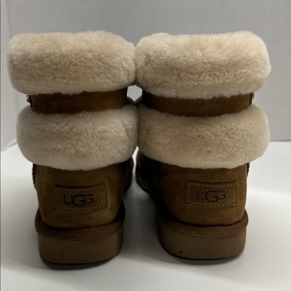 Ugg Fluff Mini Belted Boots Shearling Lined Suede Chestnut Brown Womens Size 7 - Picture 2 of 10